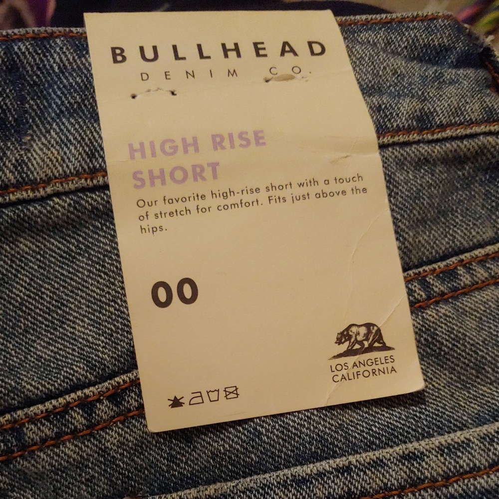 Bullhead High Rise Distressed Short - Picture 2 of 2